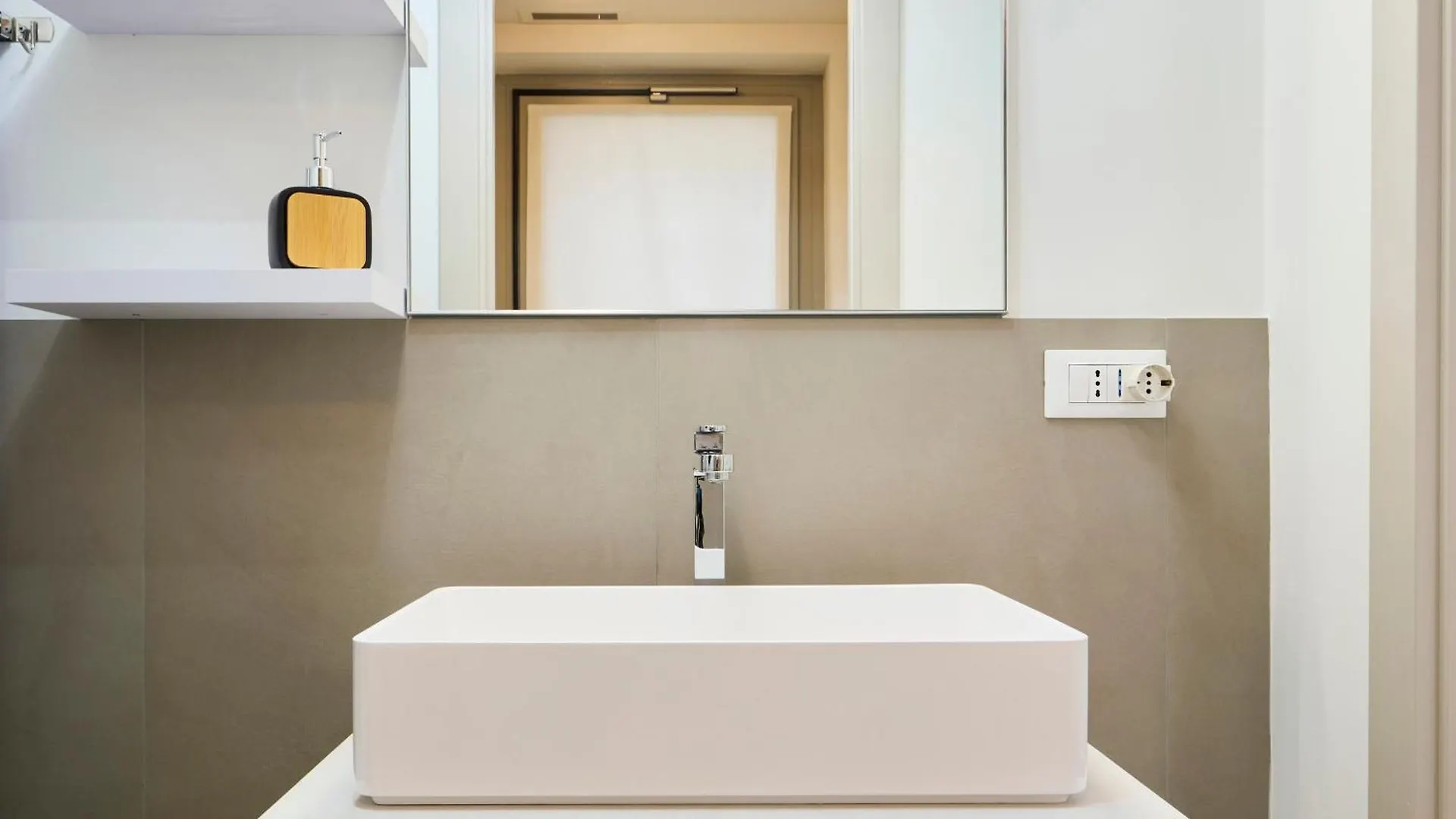 Design Loft With Private Garden - Portello Milan 0*,  Italy